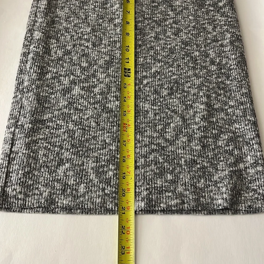 EXPRESS Ribbed Soft Stretchy Skirt - Picture 9 of 9